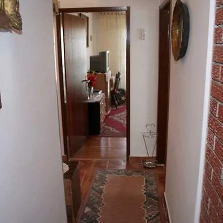 In 37940 Apartament *