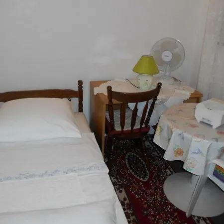 In 37940 Apartament *
